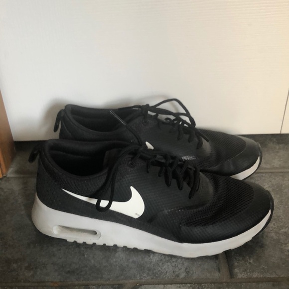 Nike Air Max Thea size 7.5